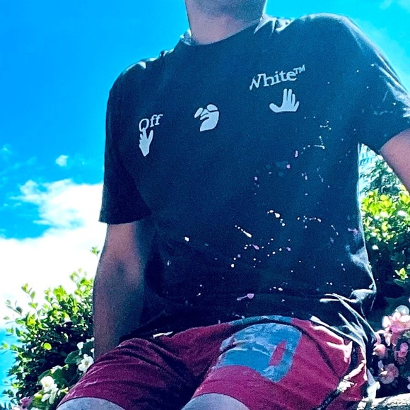 - Off-White Cotton Logo paint splatter Tshirt Sz Medium - Picture 7 of 8